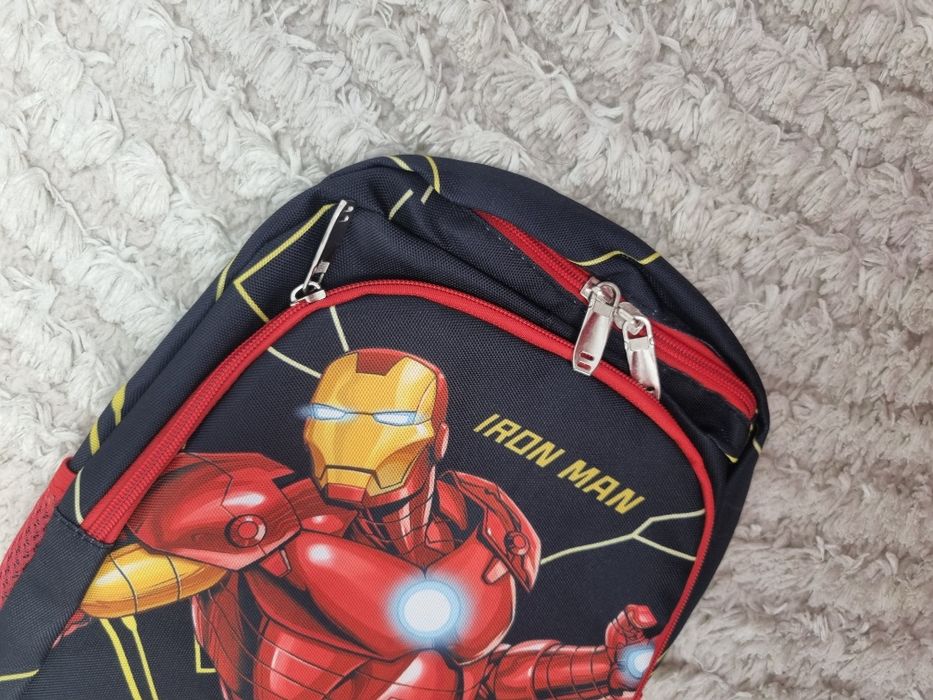 Ghiozdan nou pentru baieti cu Iron Man