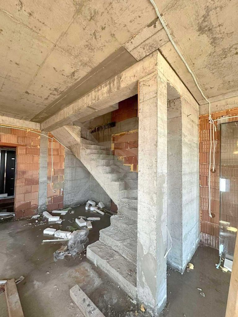 Продава се Къща в Пловдив, Беломорски - 180 кв.м за 1278 €/кв.м - Снимка #2