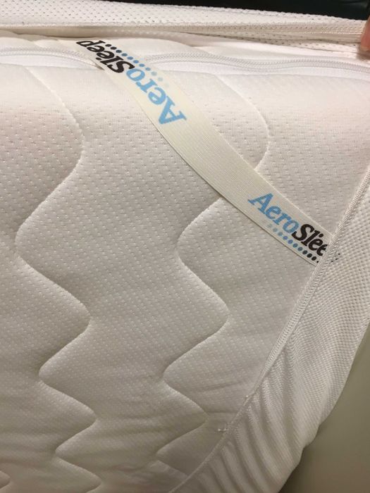 pat din lemn si saltea pentru bebelusi si copii de 8 ani