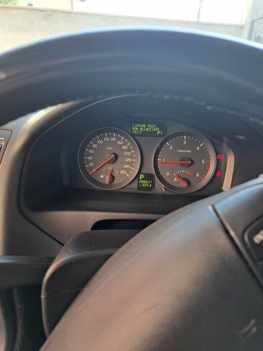 Volvo V50 2010      ll