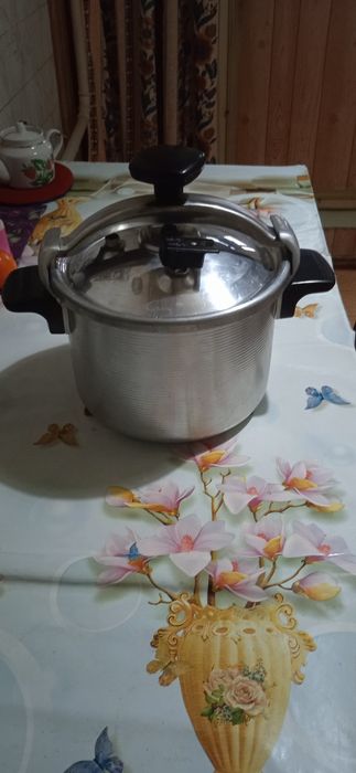 Посуда эмалированная Новая Советская.скороварка