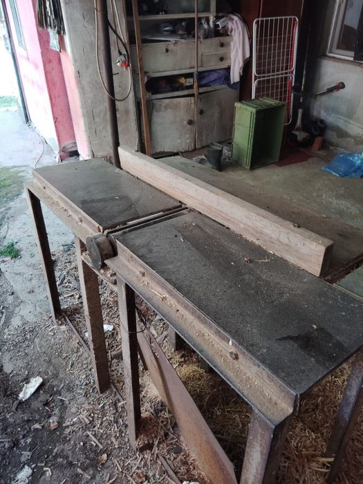 Vând mașină de ghiluit