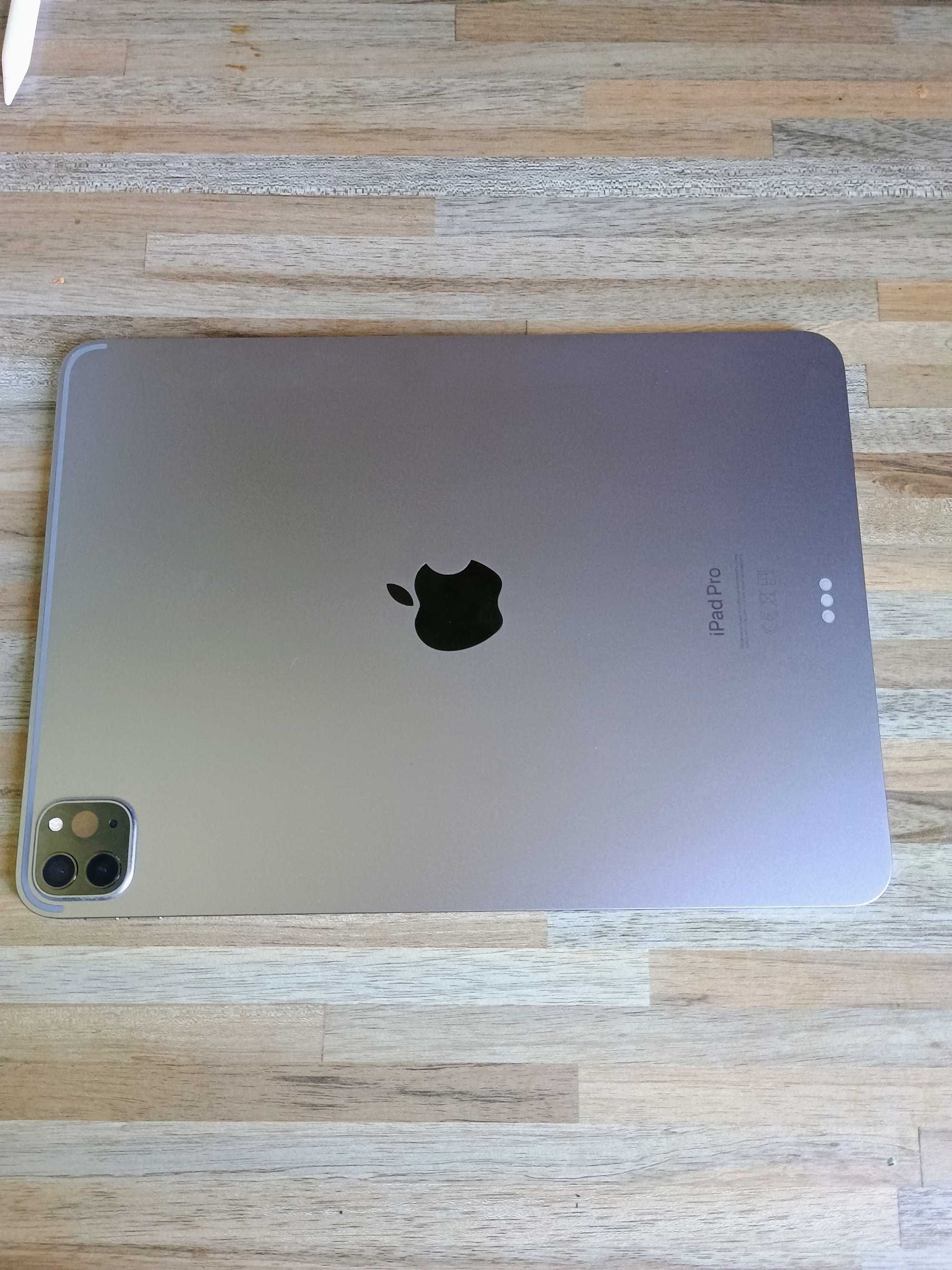 iPad Pro 11 4th Gen, Space Grey, 8 GB, 128 GB с Apple Pencil