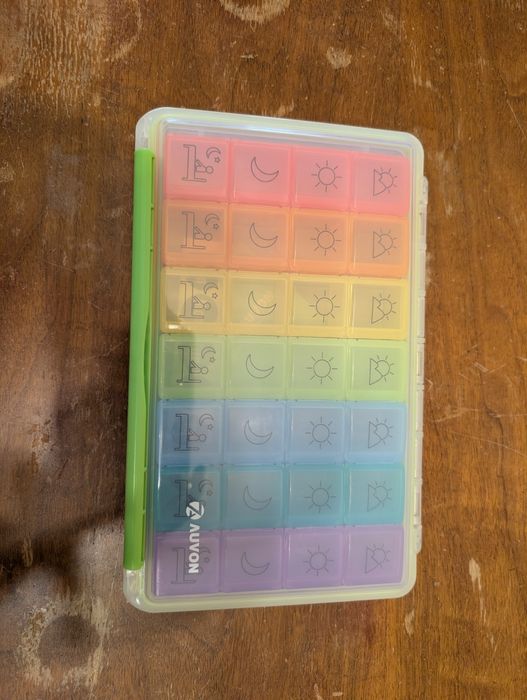 Кутия за хапчета за цяла седмица