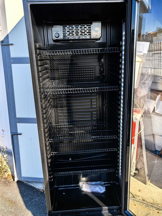 Хладилна витрина вертикална, 450 литра SC-450