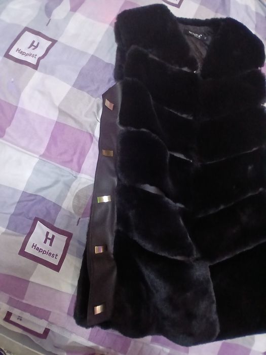 Ayol.va qizlarimiz uchun qoramtir moynali jilet