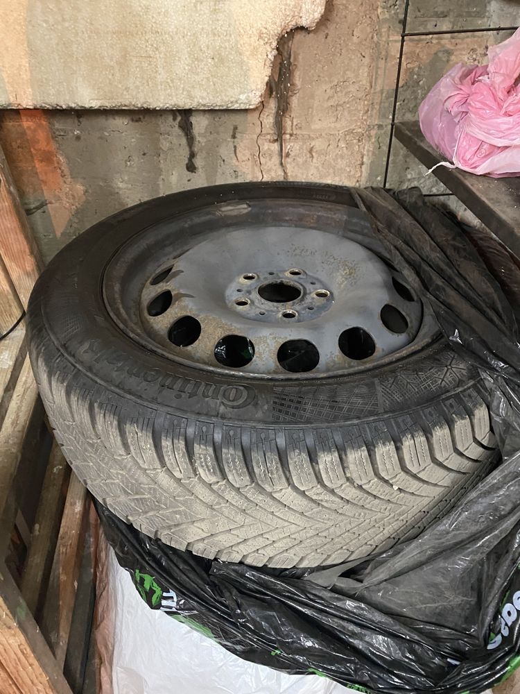Зимни гуми с джанти 205/55/R 16 Continental