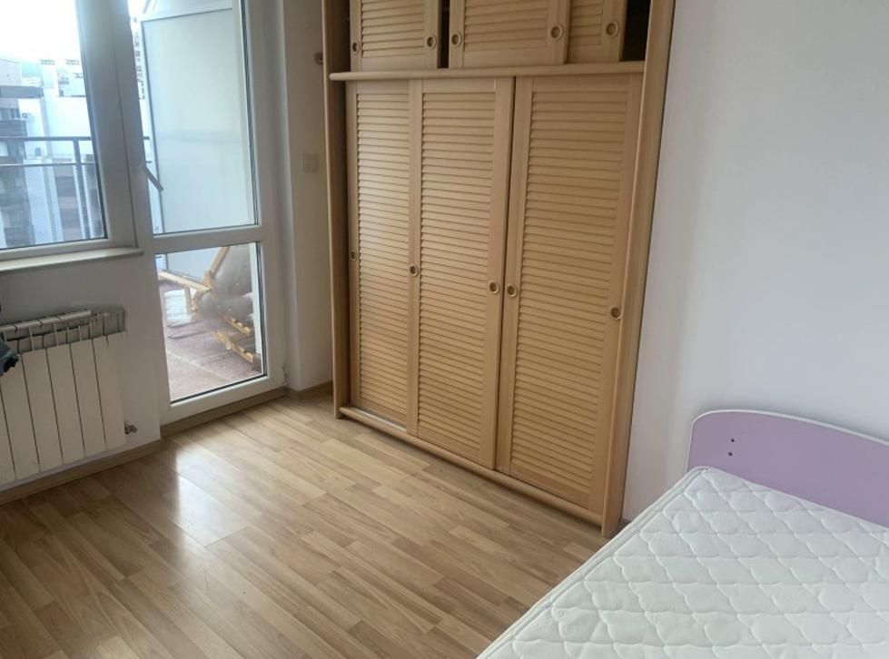 Тристаен апартамент под наем в ж.к. Красно село, 2205401