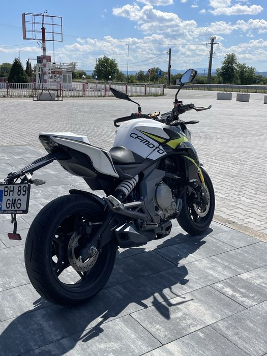 Motocicleta CFMoto NK 650