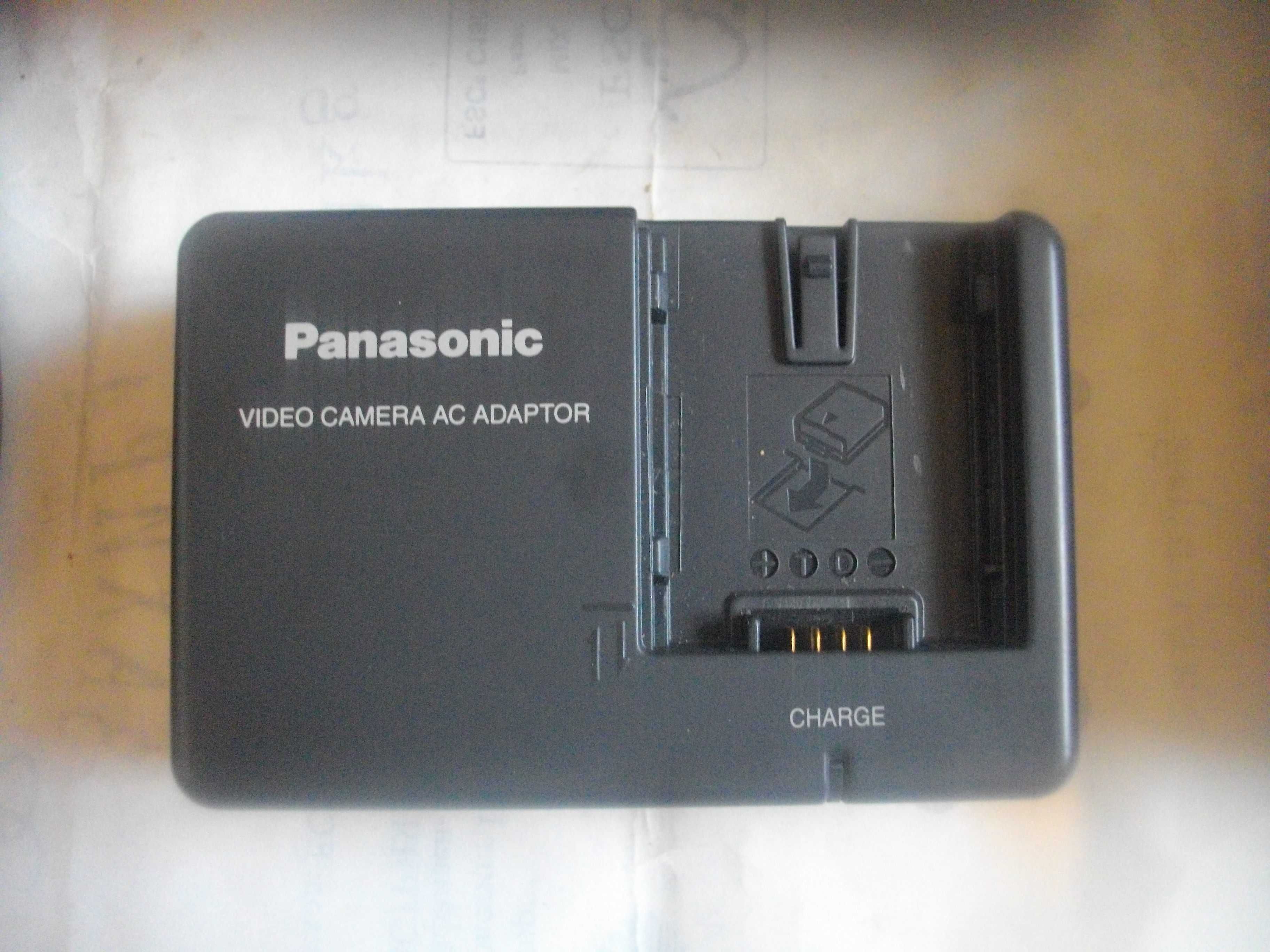 DVD видео камера Panasonic DVR-D 150 Multi Format Recording отлична