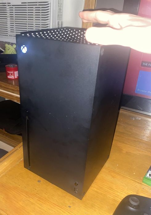 Xbox series X със игри без джойстик