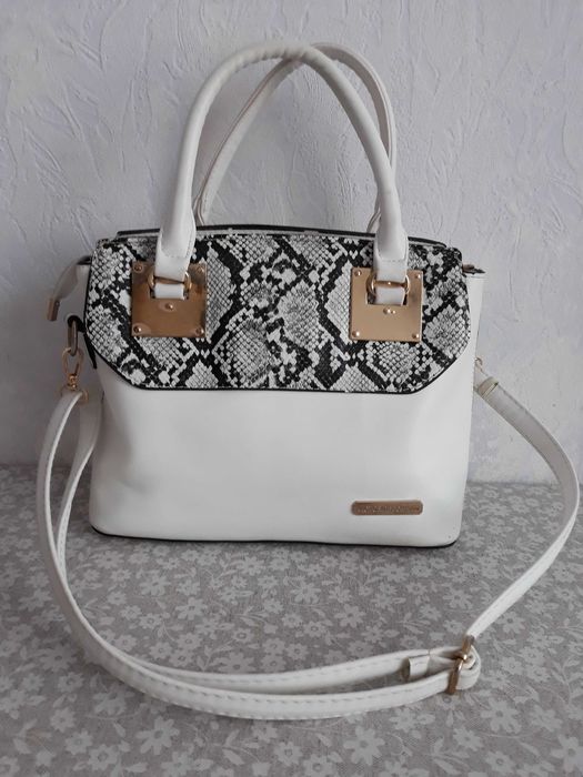 Сумочка  женская, брендовая