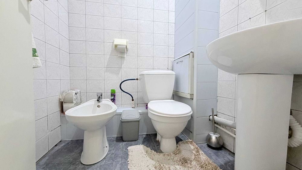 Ойбек, ор-р Angel’s Food
Мирабадский район
4/5/9
Площадь: 100 м²