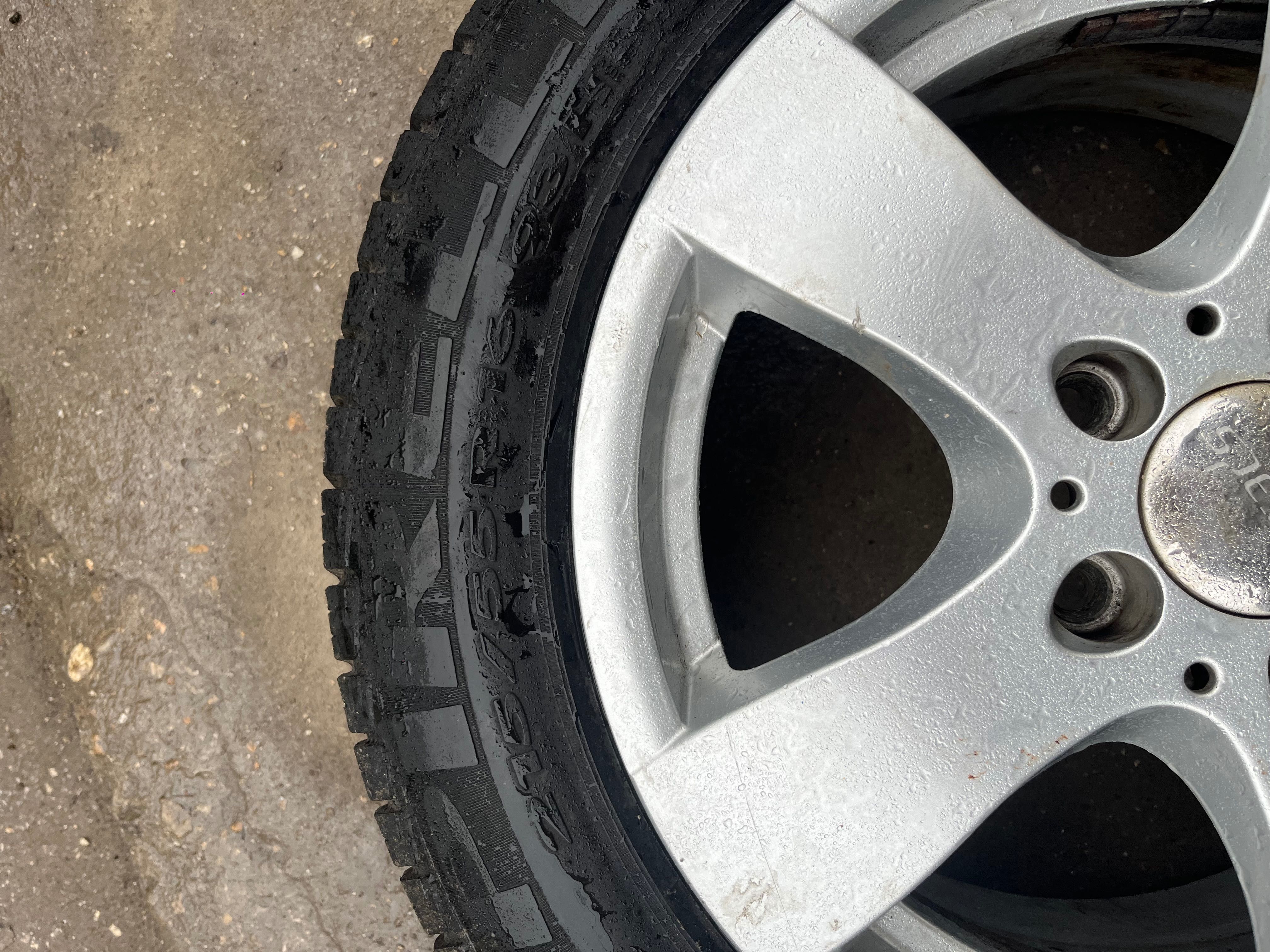 Гуми с джанти 215/55/R16