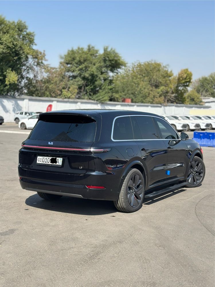 Lixiang L 9 Ultra Qora