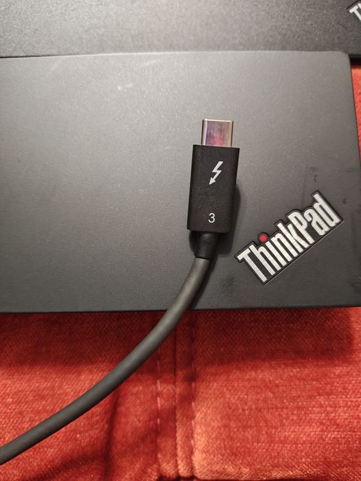 Lenovo Thinkpad Cablu Thunderbolt 3, Încarcător și Thinkpad Dock 40A2