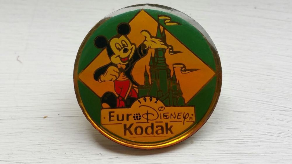 Insigna Kodak Euro-Disney Paris 1992 Mickey Mouse