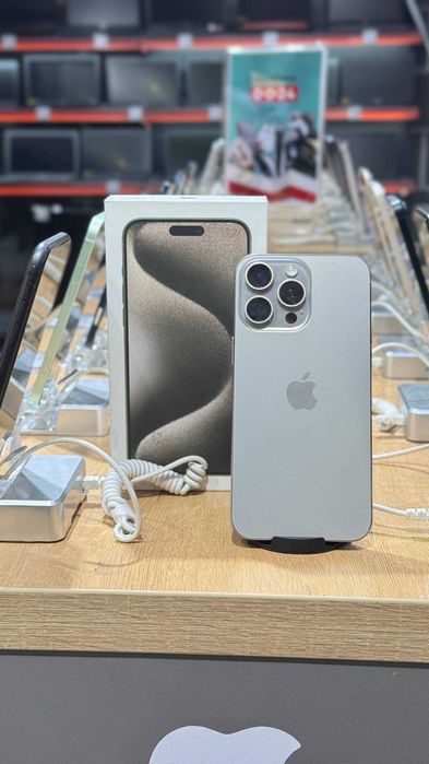 Телефон iPhone 15 Pro Max 256gb / Айфон 15 Про Макс 256ГБ 88%