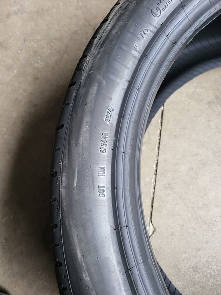 325/35/22//285/40/22 PIRELLI