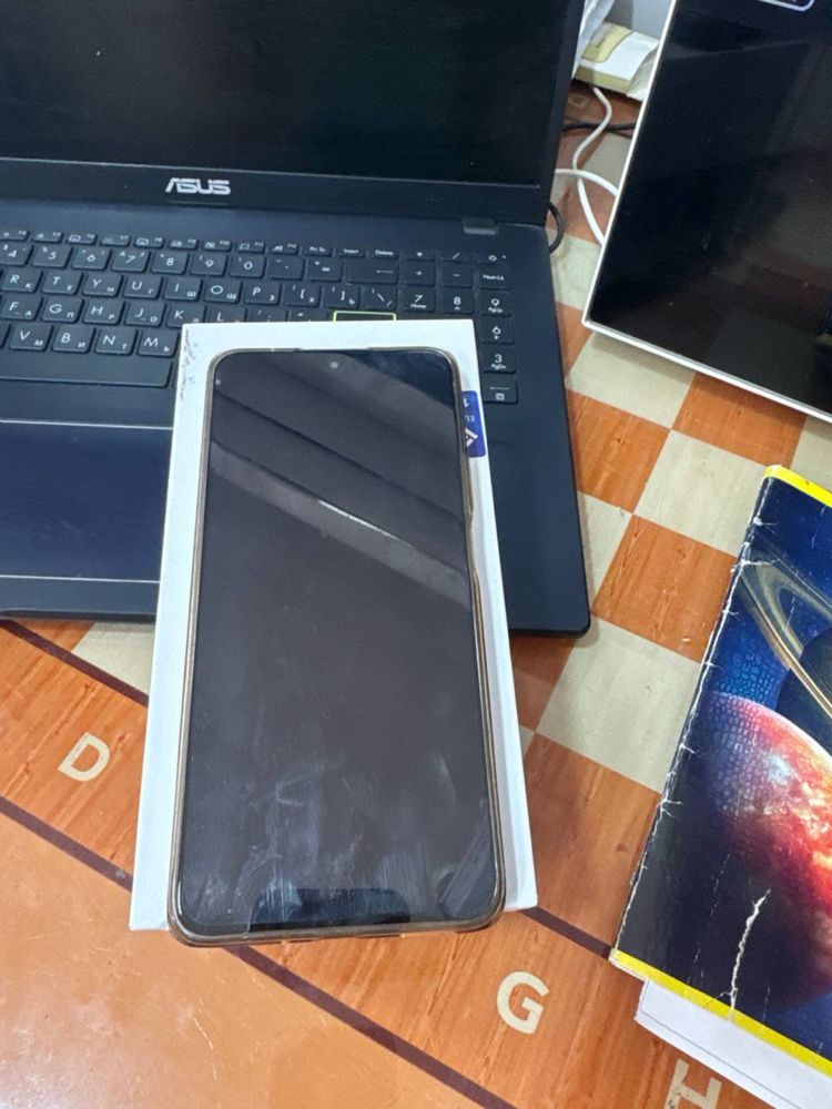 Huawei nova 12 i sotiladi
