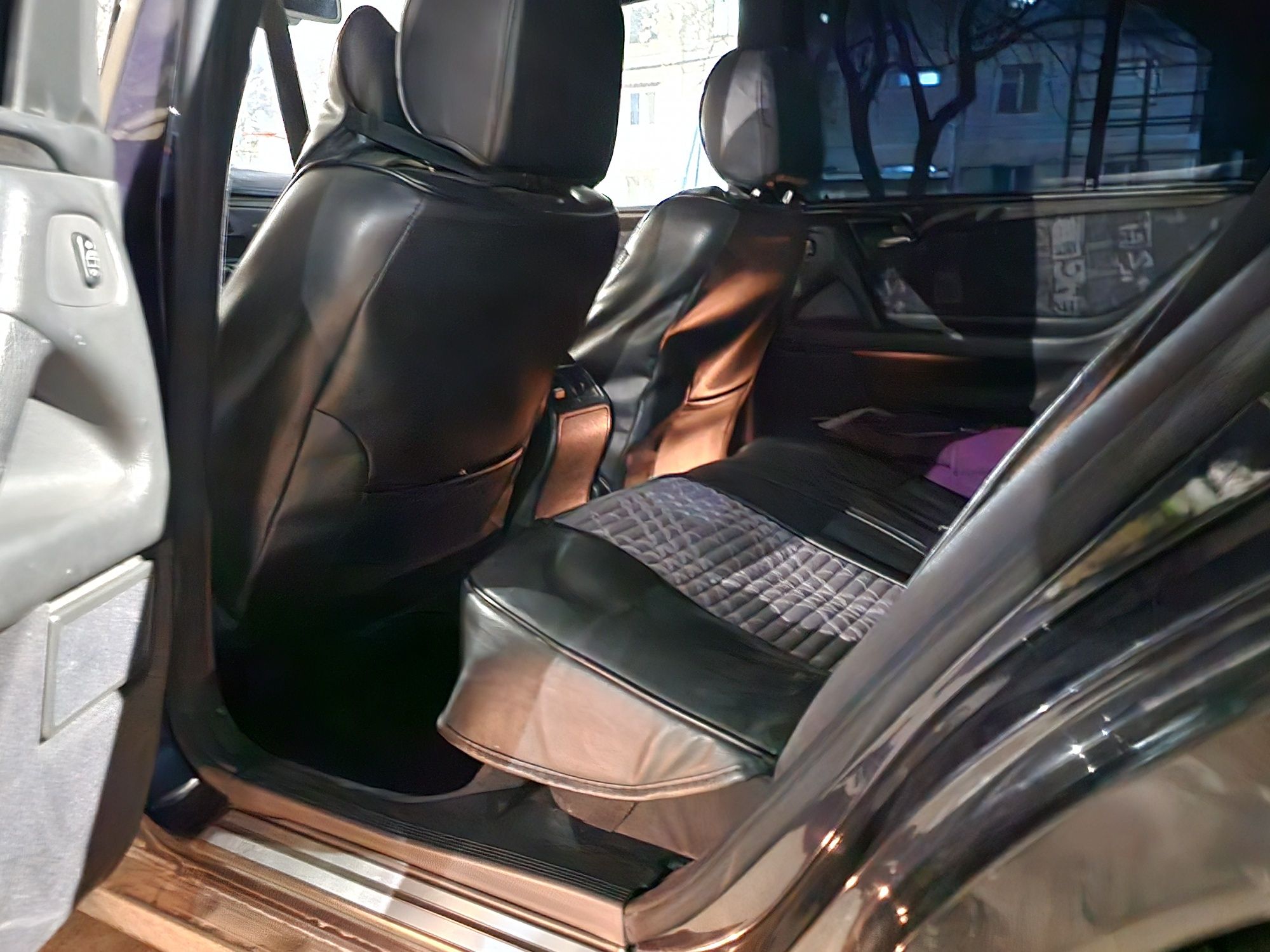 Mercedes benz E230