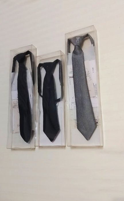 Галстуки Chicco Италия со скидкой для малышей и для начальной школы