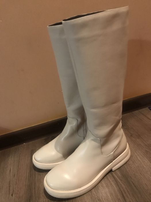 Демисезонные женские сапоги