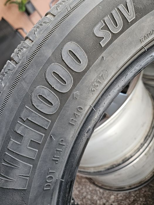 Anvelope 235 55 R17