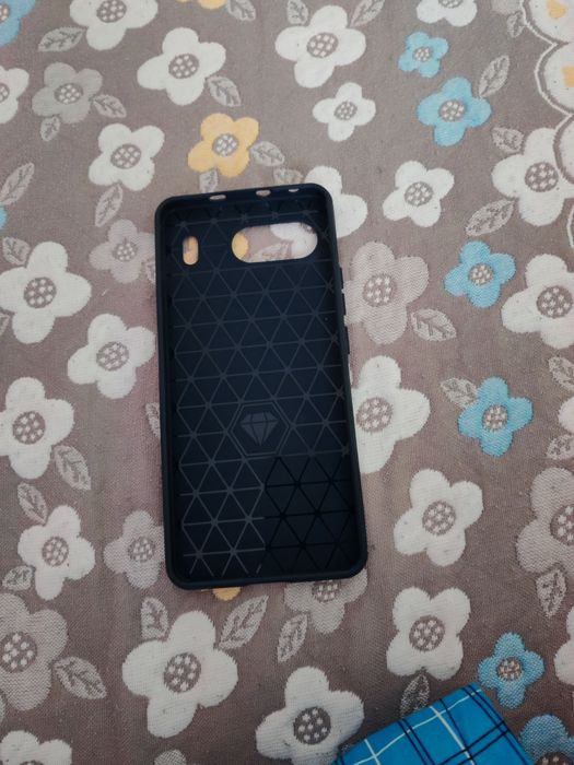 Huse telefoane noi