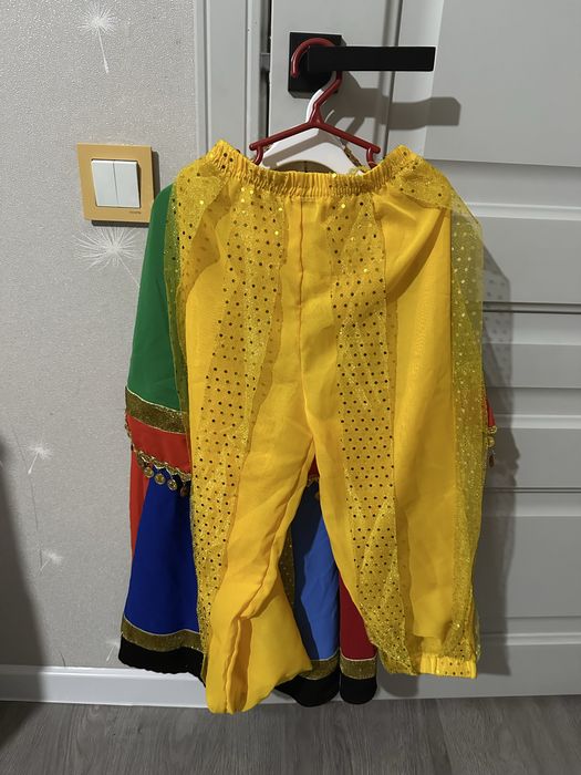 Индиский көйлек жылтыр