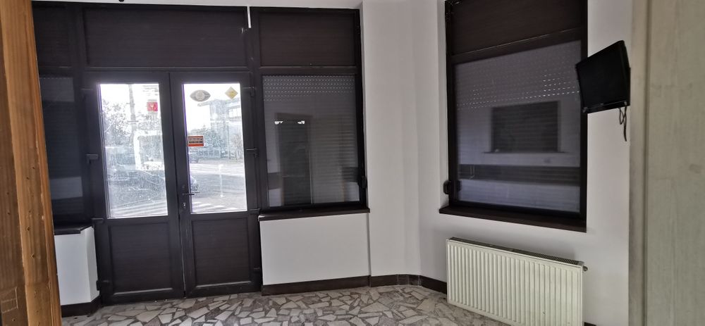 Inchiriez spatiu comercial 90mp + subsol 70mp