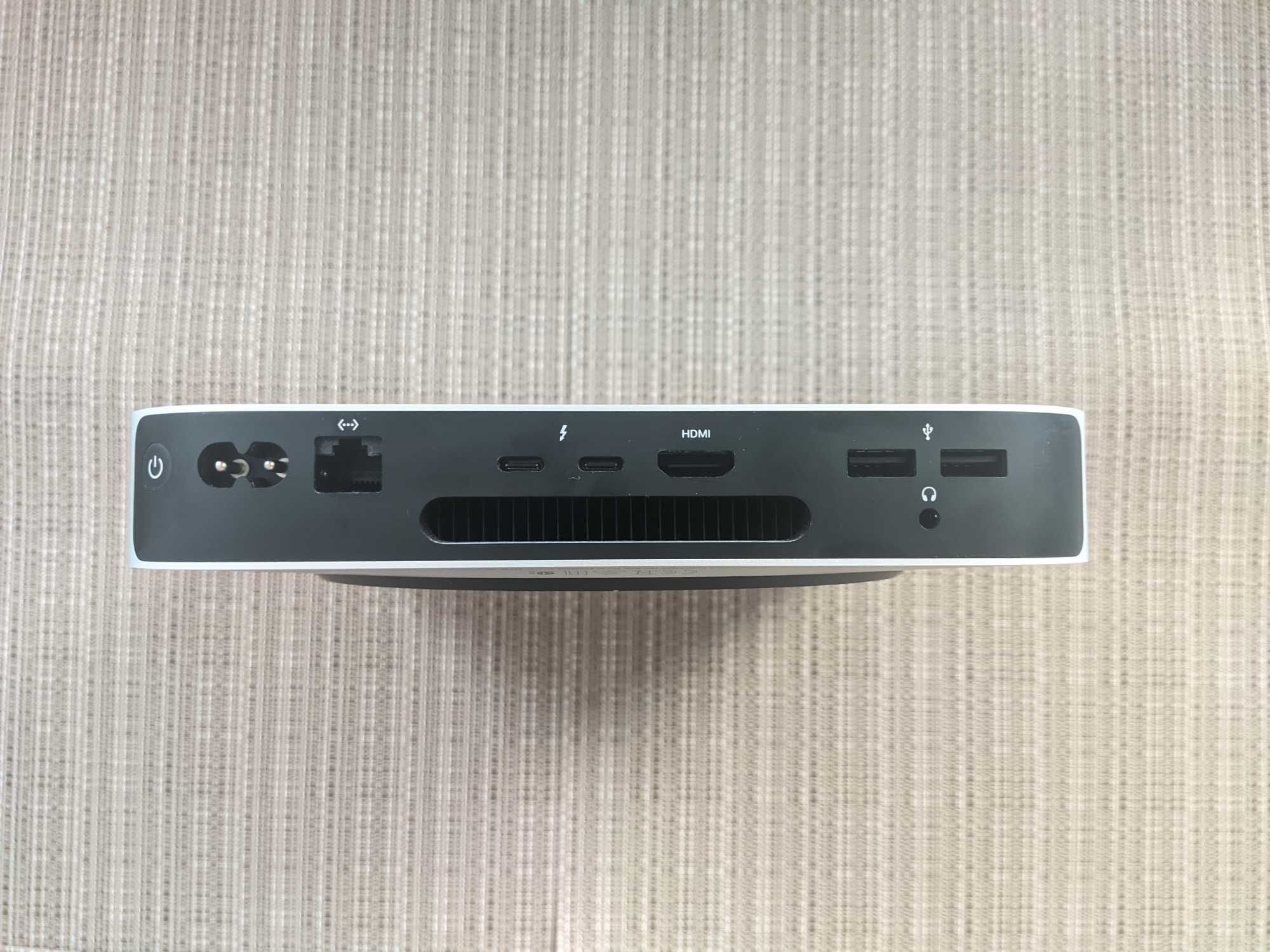 Mac mini M2 24GB RAM 256GB SSD