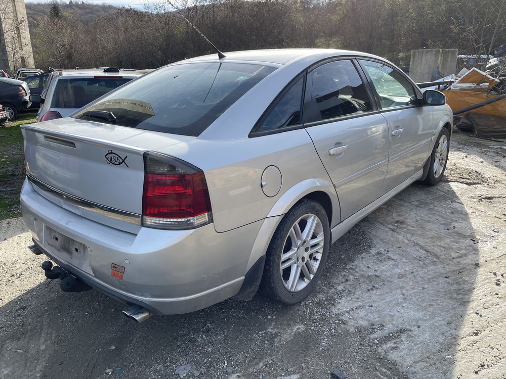 Vectra C SRi 2.2 direct 16v 155hp 2004 На Части