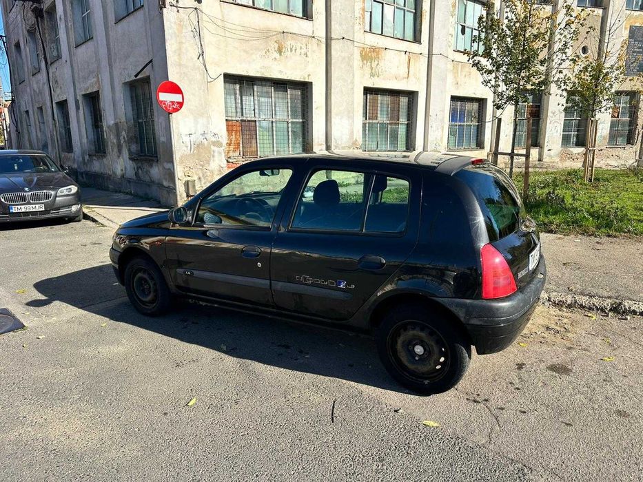 Inchiriez masina Renault Clio  pentru Glovo / Wolt ~ Timisoara / Arad
