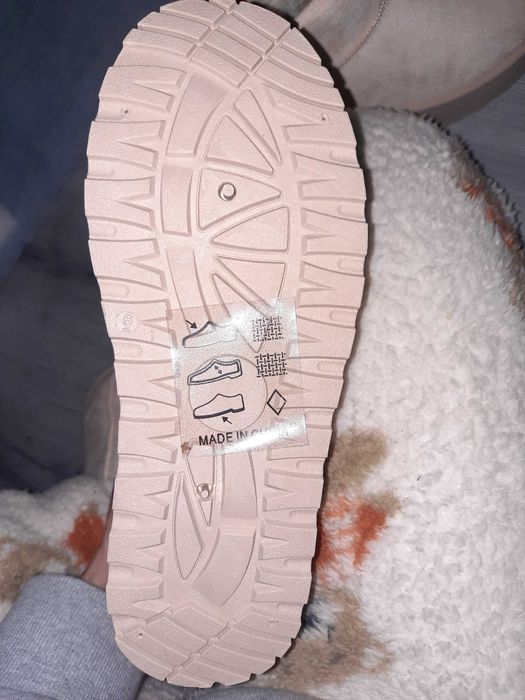 Ghete tip ugg dama okay pt nr 38