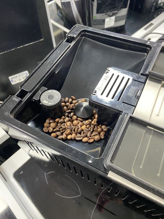 Кафемашина Delonghi PrimaDonnaS