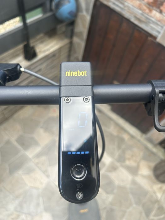 Trotineta SEGWAY-NINEBOT MAX G2 inca in garantie 1 an si 6 luni