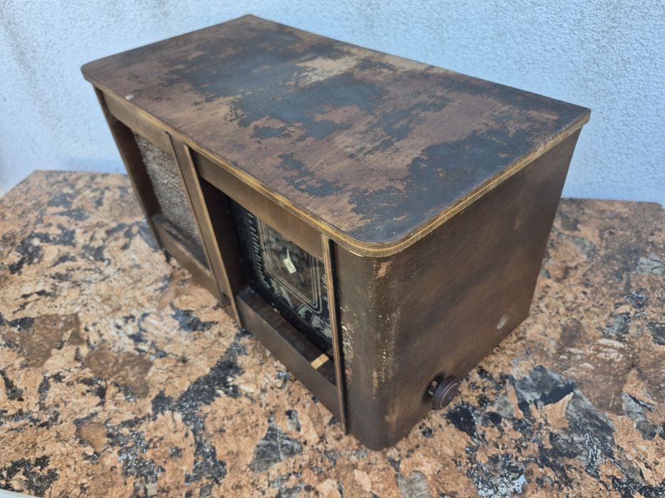 Radio cu lampi Ideal S6640 made in Cehoslovacia fabricat in 1940