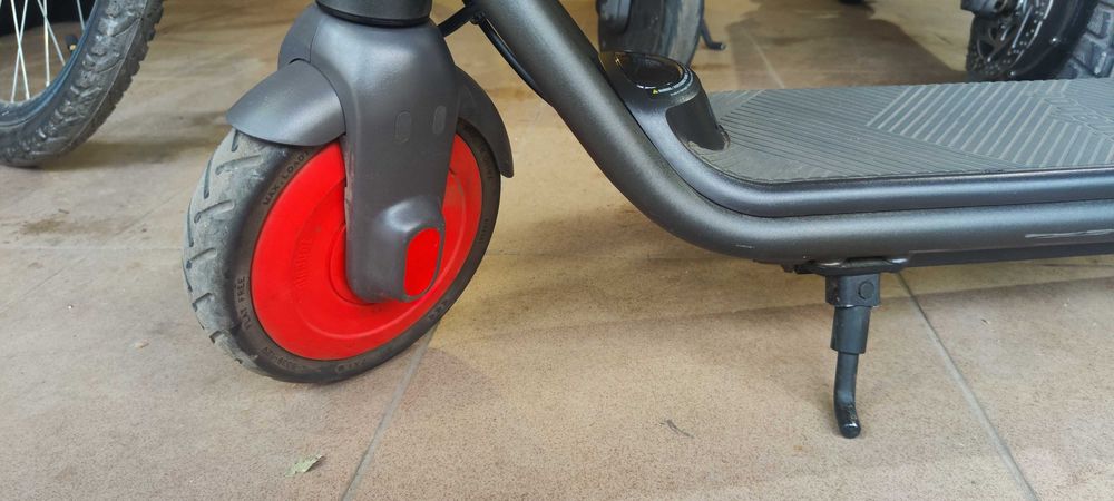 Детска електрическа тротинетка Segway до 16 км