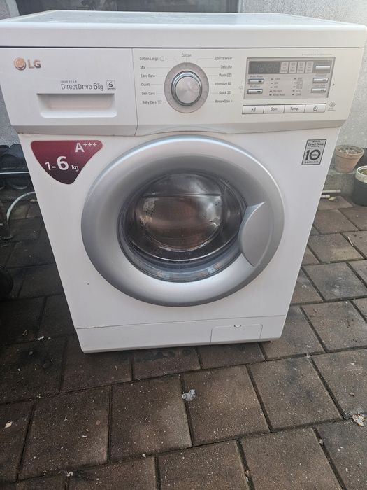 Mașină de spălat LG defectă cu motor funcțional