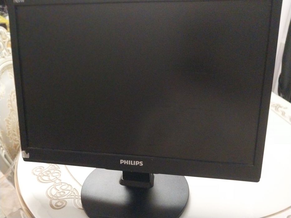 Монитор от PHILIPS