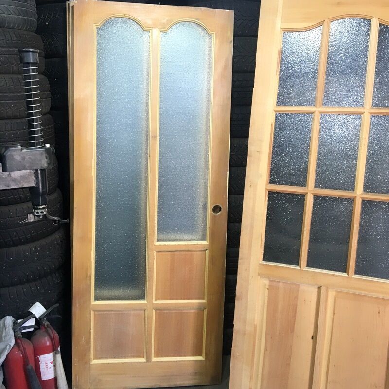 Продам двери межкомнатные деревянные новые