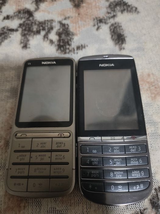 Телефоны Nokia C3-01, 300