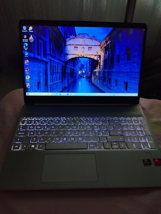 Laptop gaming HP Ryzen 5 Ram 8Gb ddr4 video 4Gb ssd GTA CSGO FORTNITE