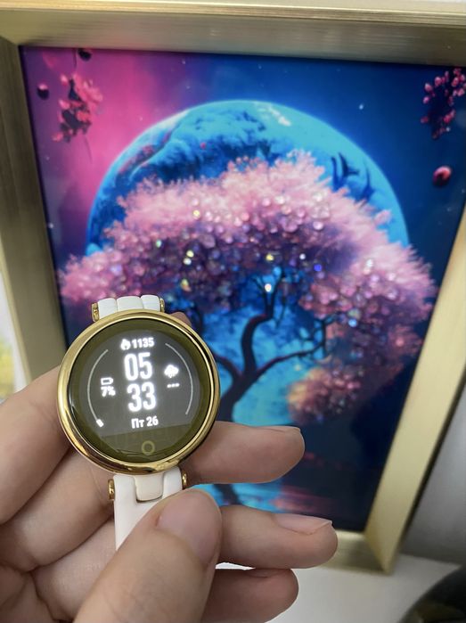 Продам часы Garmin Lily