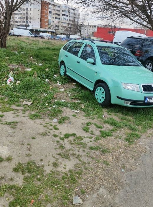 Vând SKODA Fabia
