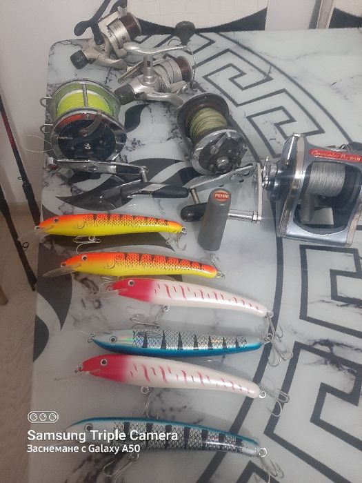 Продавам спининг и тролинг въдици мултипликатори и воблери