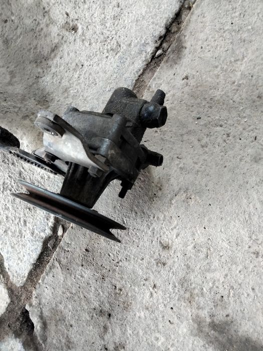 Гур насос Ауди 80 с привозного двигателя за 20.000тг