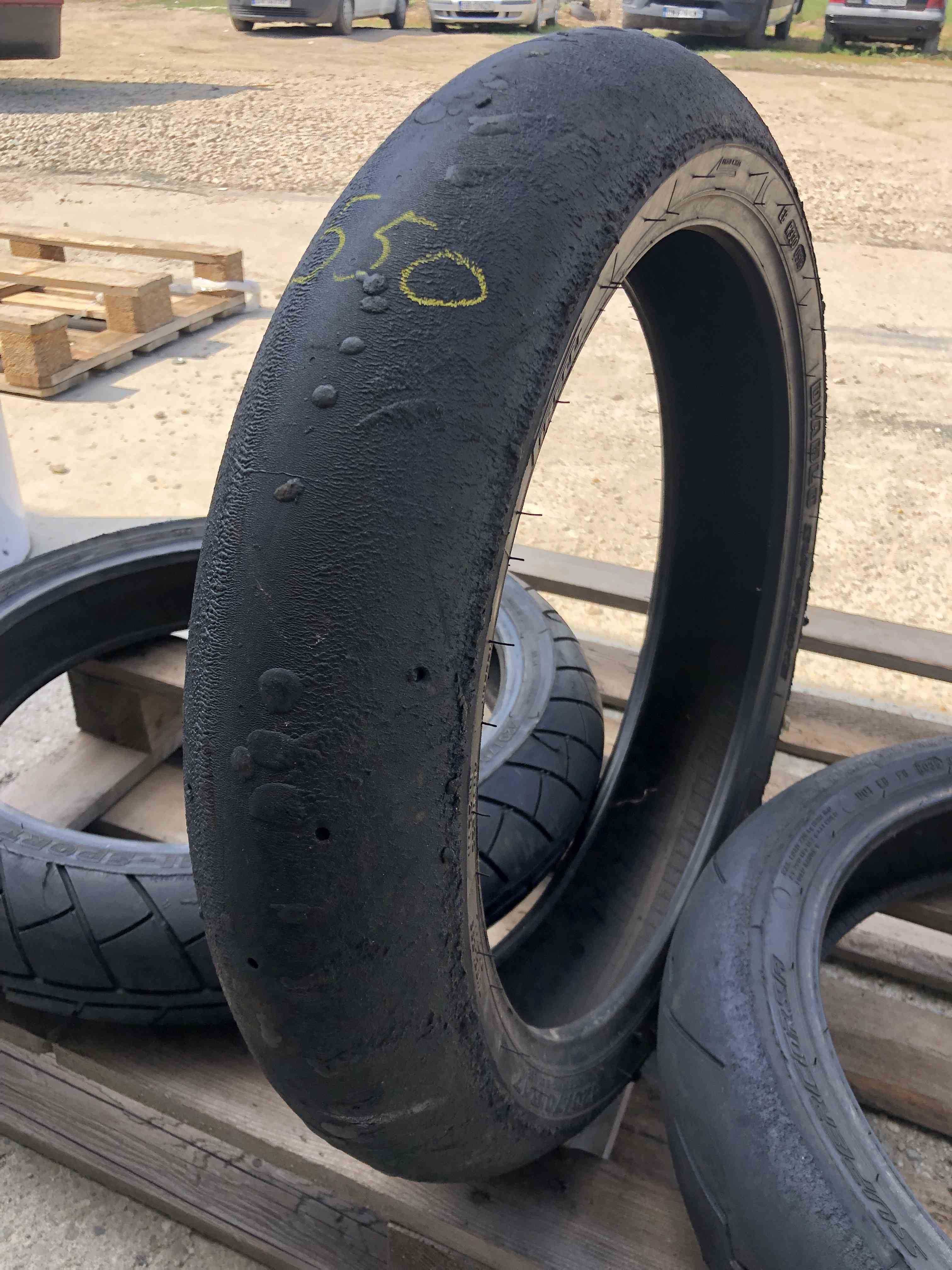 Anvelopa Vara 120/70 R17 PIRELLI Diablo Superbike - 550