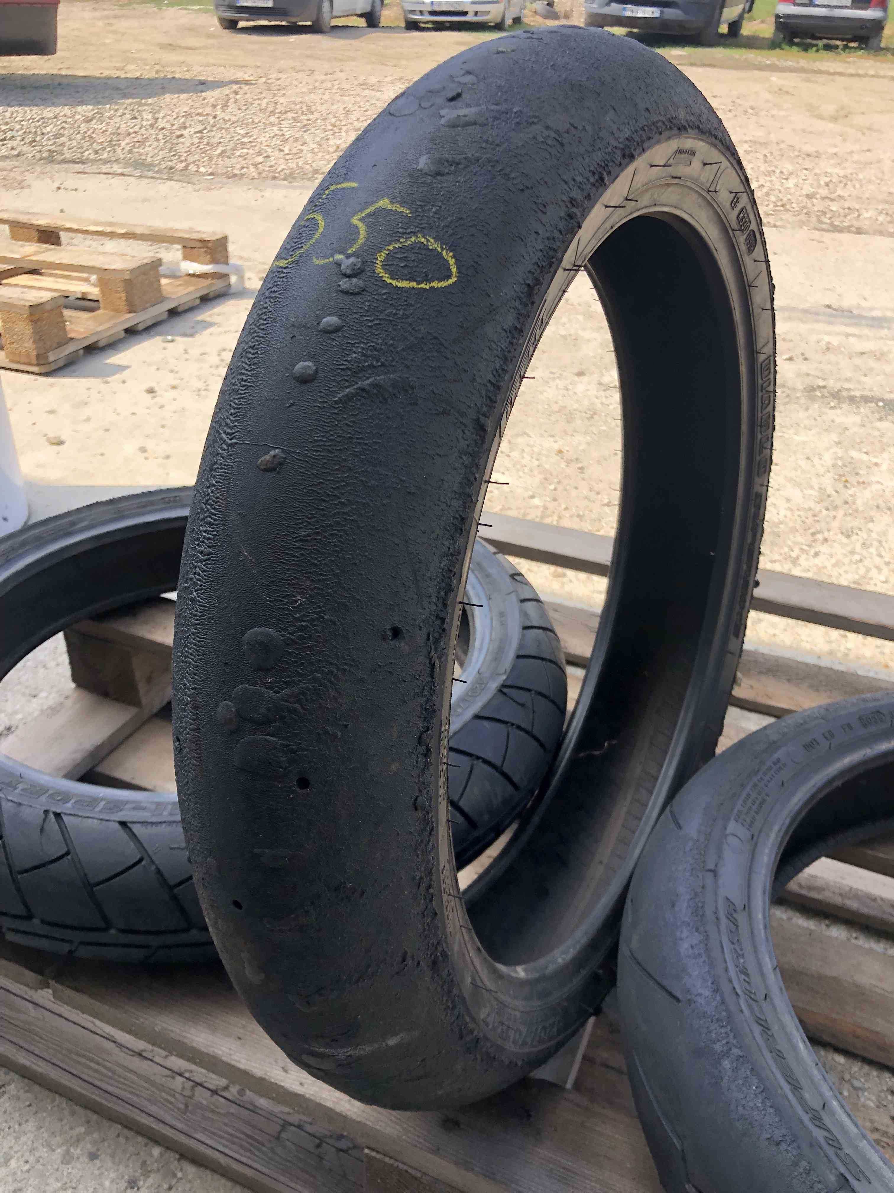 Anvelopa Vara 120/70 R17 PIRELLI Diablo Superbike - 550